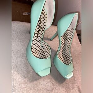 Open toe 3.5 inch Jessica Simpson stiletto